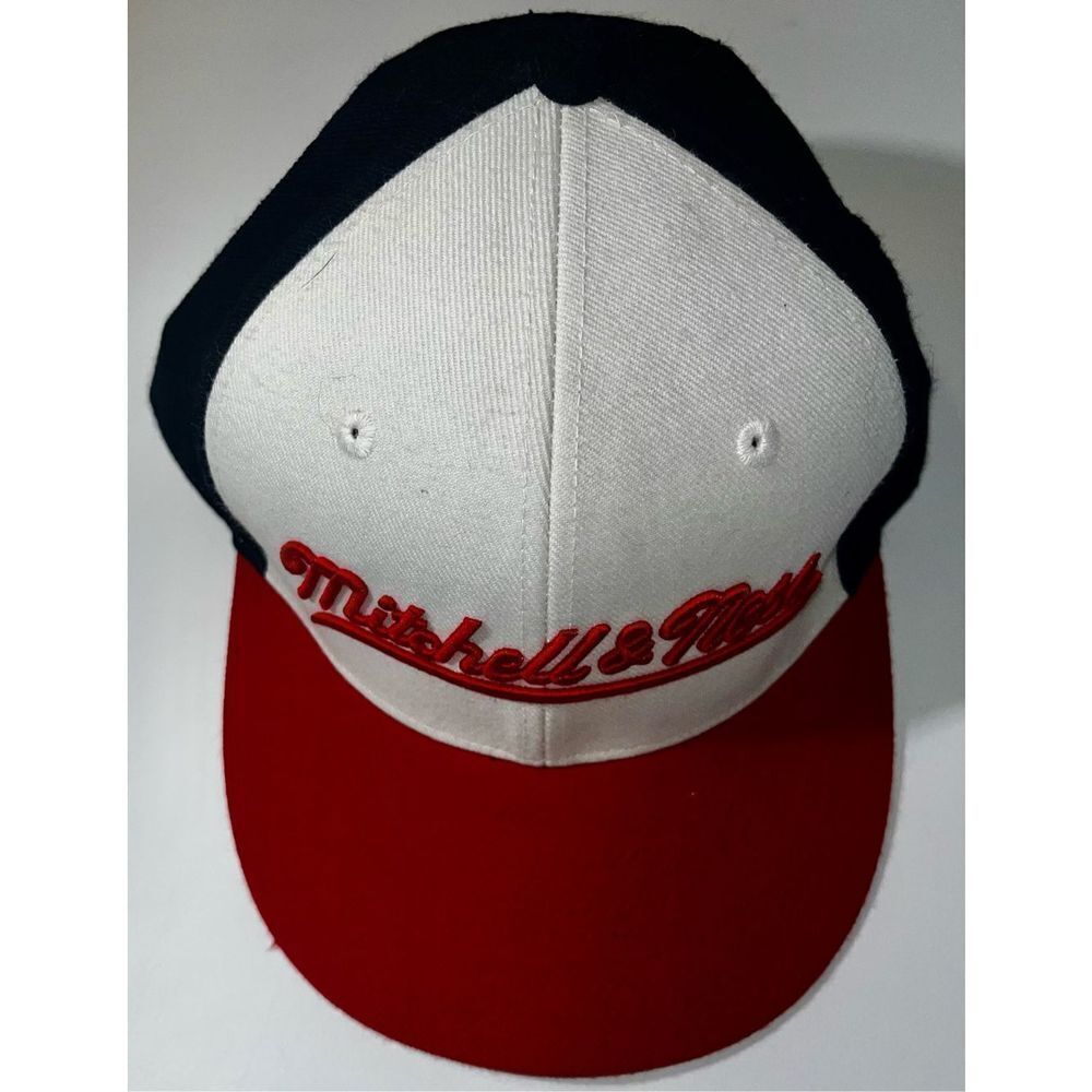 Mitchell & Ness fitted hat